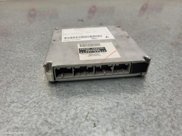 2010 TOYOTA HILUX Ecu