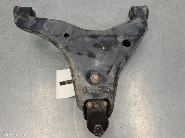 2017 MITSUBISHI TRITON Right Front Lower Control Arm