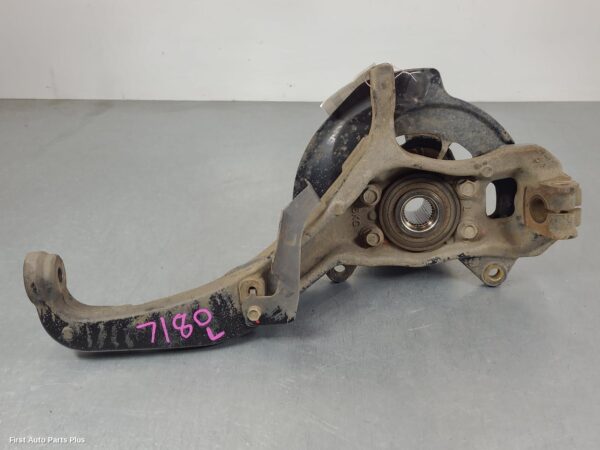 2021 NISSAN NAVARA Left Front Hub Assembly