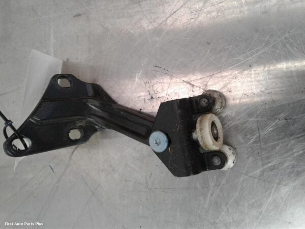 2016 VOLKSWAGEN CRAFTER Door Hinge/Runner