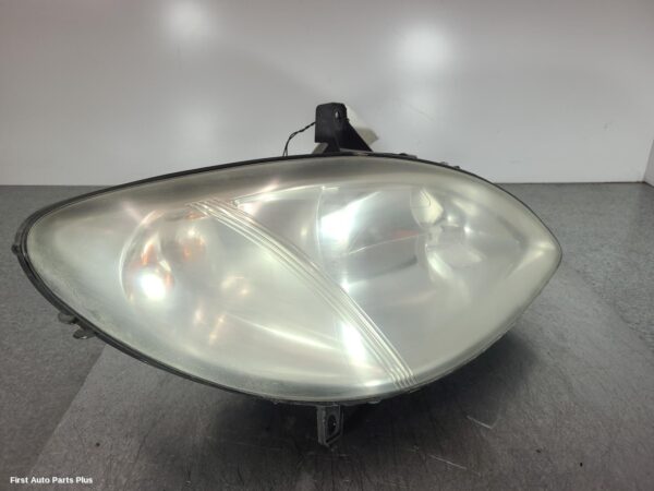 2010 MERCEDES VITO Right Headlamp