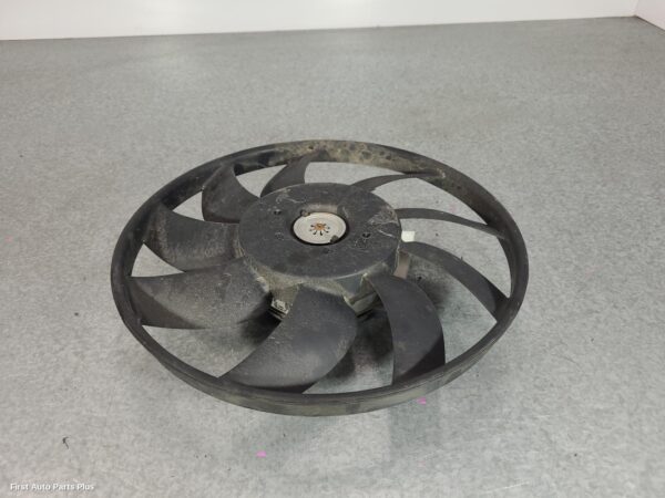 2019 MERCEDES SPRINTER Fan