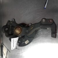 2013 MAZDA BT50 Left Front Hub Assembly