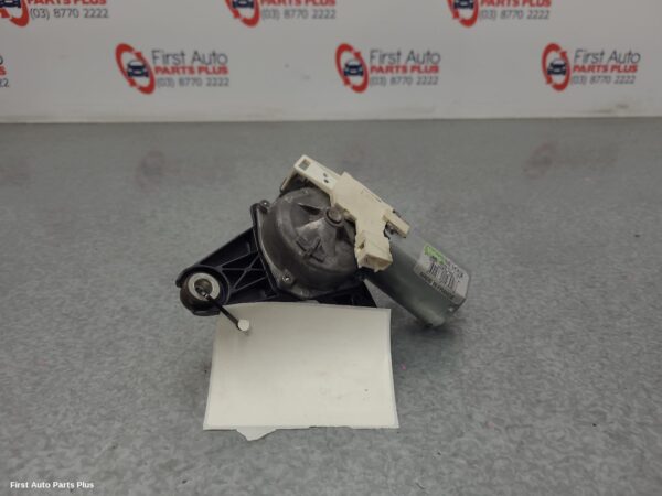 2017 RENAULT TRAFIC Wiper Motor
