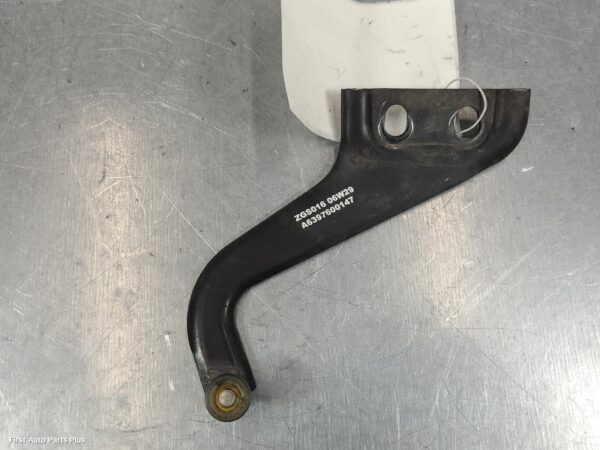 2006 MERCEDES VITO Door Hinge/Runner
