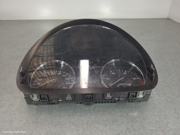 2014 MERCEDES SPRINTER Instrument Cluster