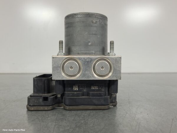 2016 MERCEDES VITO Abs Pump/Modulator