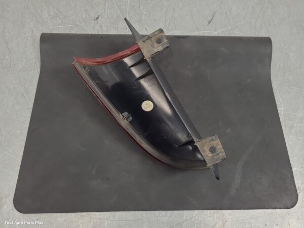 2006 MERCEDES VIANO Left Taillight