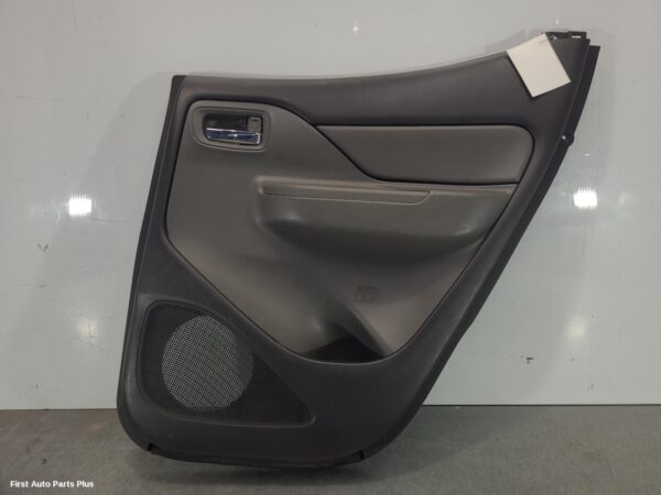 2017 MITSUBISHI TRITON Door Trim