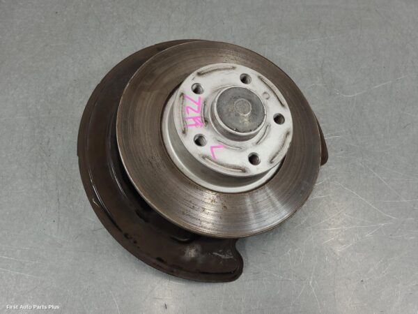 2021 RENAULT TRAFIC Left Rear Hub Assembly