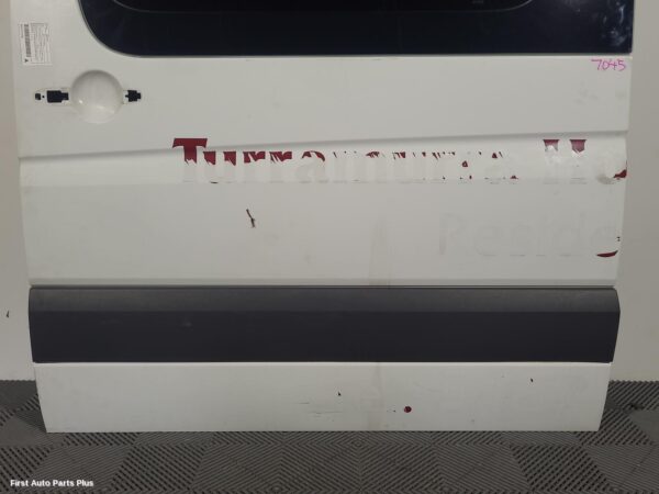 2013 MERCEDES SPRINTER Left Rear Door/Sliding