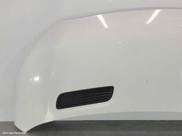 2024 LDV DELIVER 9 Bonnet