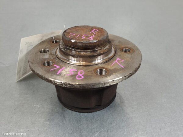 2020 VOLKSWAGEN CRAFTER Right Rear Hub Assembly