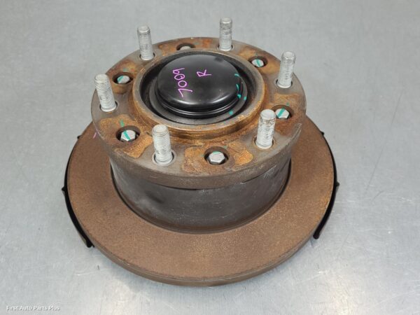 2023 LDV DELIVER 9 Right Rear Hub Assembly