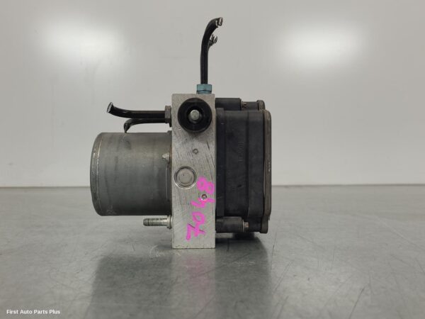 2016 MERCEDES VITO Abs Pump/Modulator