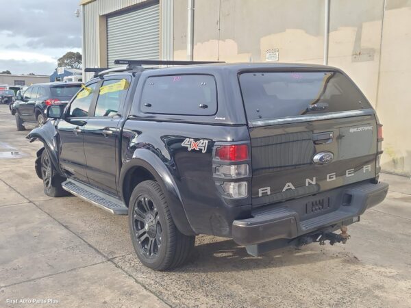 2017 FORD RANGER Right Front Door