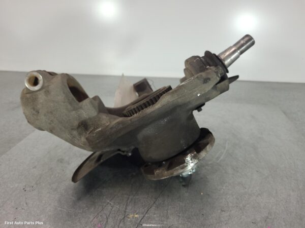 2023 LDV DELIVER 9 Right Front Hub Assembly