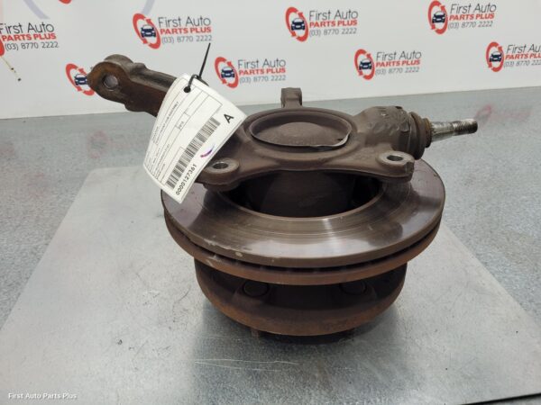 2015 RENAULT MASTER Right Front Hub Assembly