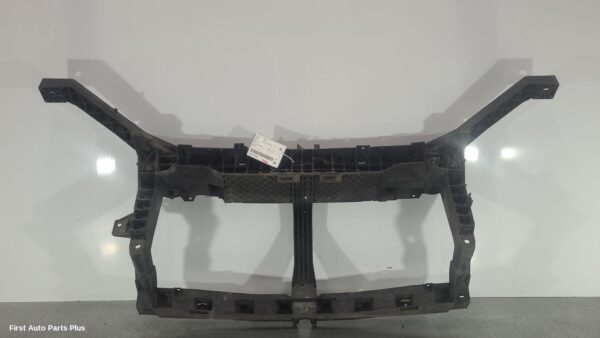 2016 RENAULT TRAFIC Radiator Support