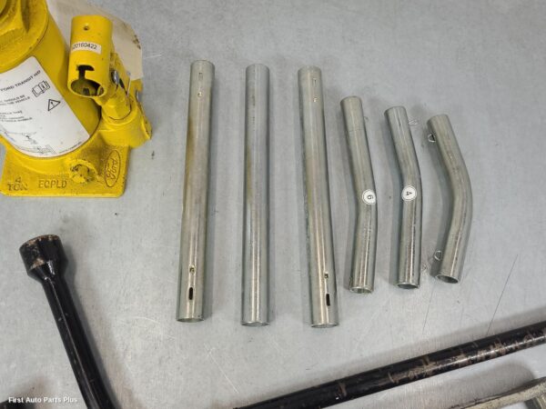 2017 FORD TRANSIT Jack/Tool Kit