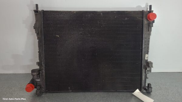 2014 RENAULT TRAFIC Radiator