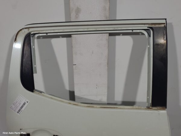 2017 NISSAN NAVARA RIGHT_REAR_DOOR_SLIDING
