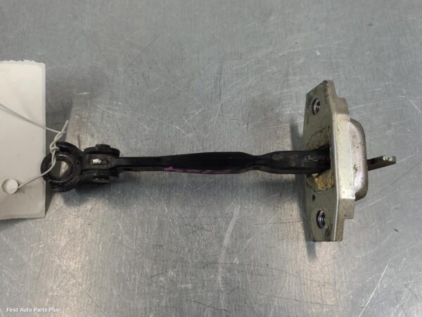 2011 TOYOTA HILUX Door Hinge/Runner