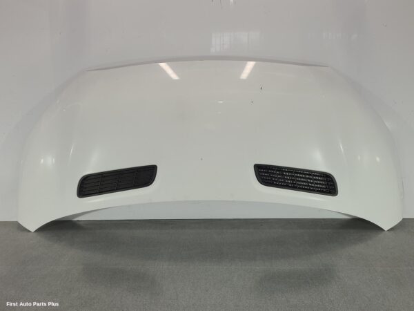 2024 LDV DELIVER 9 Bonnet