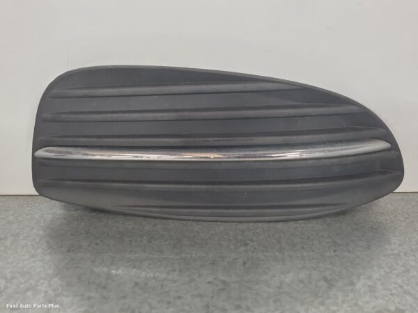 2016 MERCEDES VITO Grille