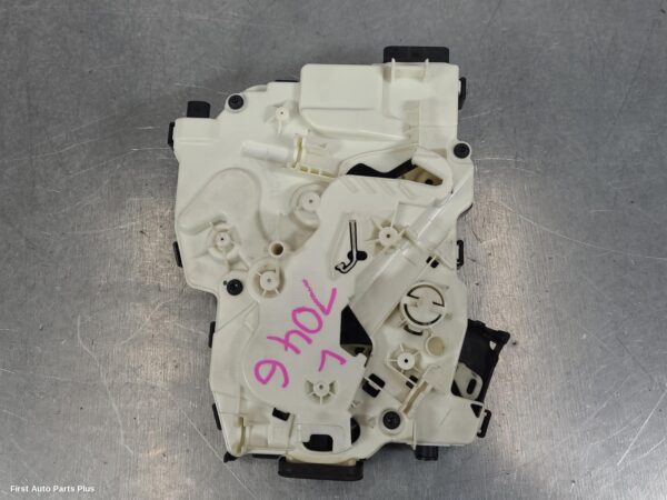 2019 MERCEDES VITO Door/Boot/Gate Lock