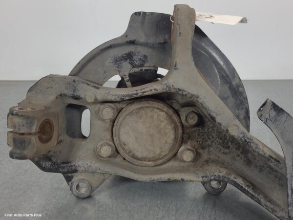 2023 NISSAN NAVARA Right Front Hub Assembly