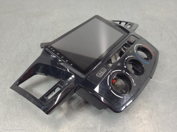 2006 TOYOTA HILUX Radio/Cd/Dvd/Sat/Tv
