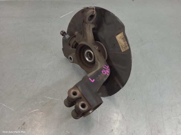 2021 VOLKSWAGEN TRANSPORTER Left Front Hub Assembly