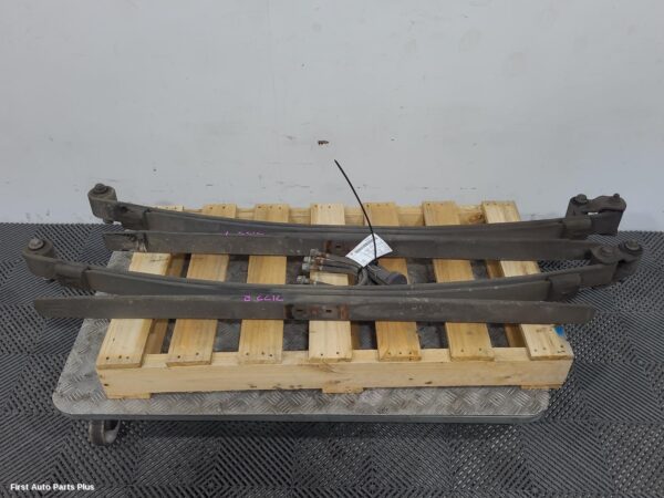 2015 MERCEDES SPRINTER Rear Leaf Spring