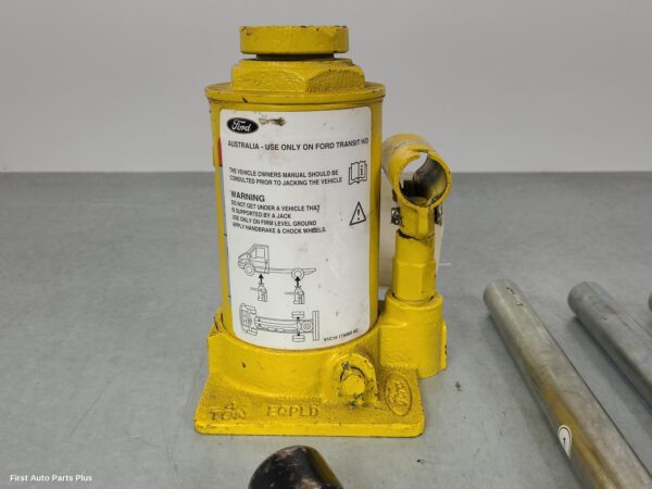 2017 FORD TRANSIT Jack/Tool Kit