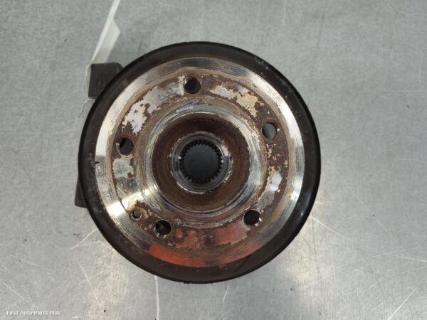 2023 MERCEDES VITO Left Rear Hub Assembly