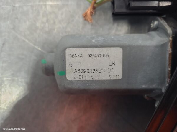 2017 FORD EVEREST Left Front Window Reg/Motor
