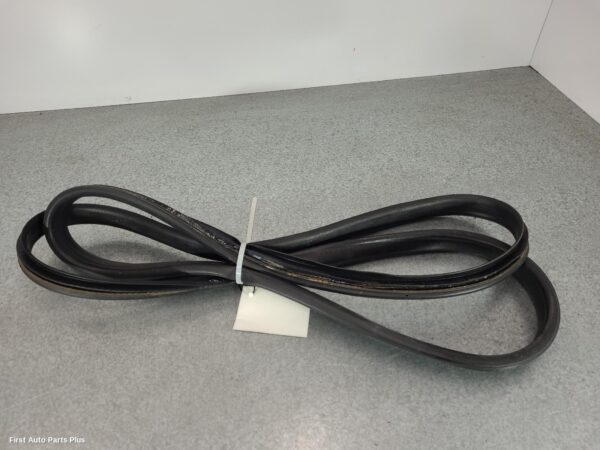 2017 MERCEDES VITO Door/Tailgate Seal