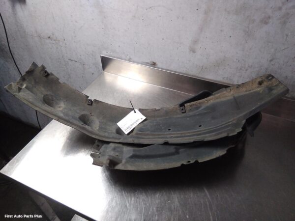 2011 MITSUBISHI TRITON Left Guard Liner