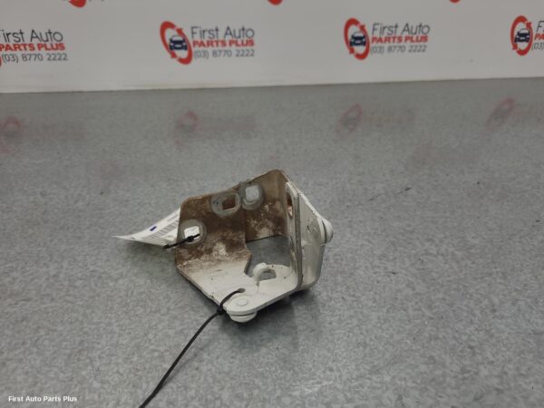 2013 RENAULT TRAFIC Bonnet Hinge/Strut