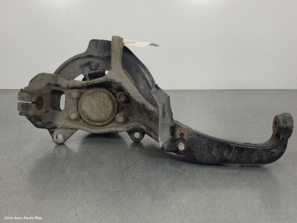 2023 NISSAN NAVARA Right Front Hub Assembly