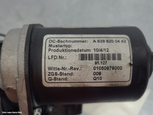 2012 MERCEDES VITO Door Hinge/Runner