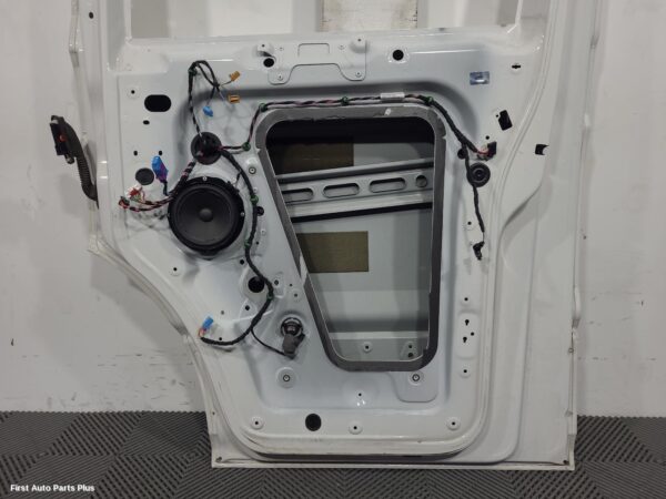 2019 VOLKSWAGEN CRAFTER Right Front Door