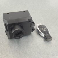 2016 MERCEDES VITO Ignition W/ Key
