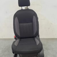 2023 NISSAN NAVARA Front Seat