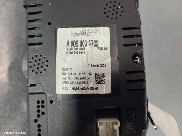 2014 MERCEDES SPRINTER Instrument Cluster