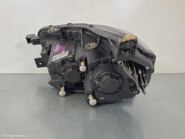 2022 LDV DELIVER 9 Right Headlamp