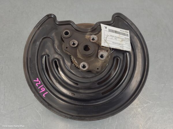 2021 RENAULT TRAFIC Left Rear Hub Assembly