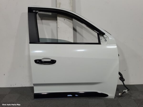 2024 LDV T60 Right Front Door