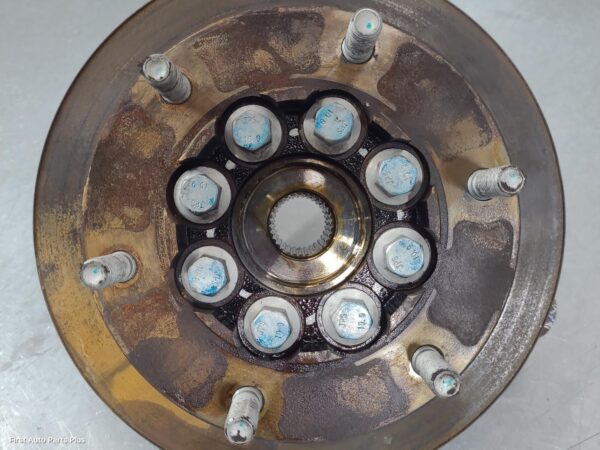 2023 LDV DELIVER 9 Left Front Hub Assembly